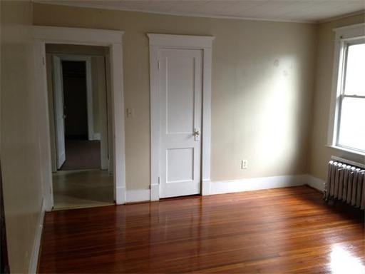 947 Berkshire Ave - Photo 3 of 8