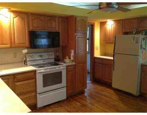 617 Parker St - Photo 2 of 15