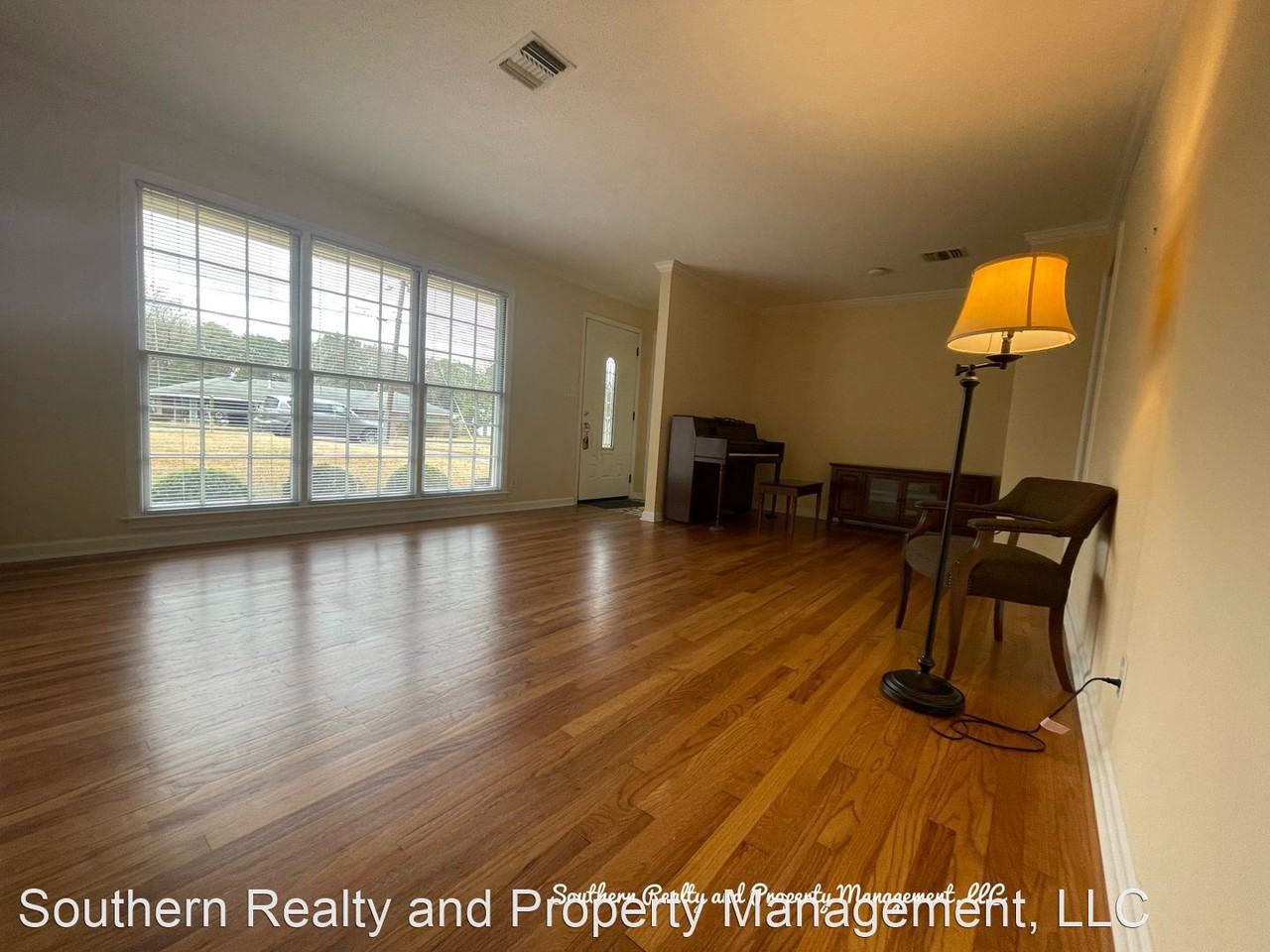 1847 Longmeadow Dr - Photo 2 of 17