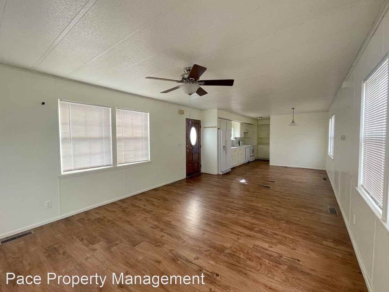 1412 S Nance St - Photo 3 of 12