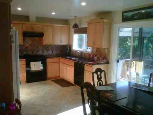 1566 Hilby Ave - Photo 2 of 4