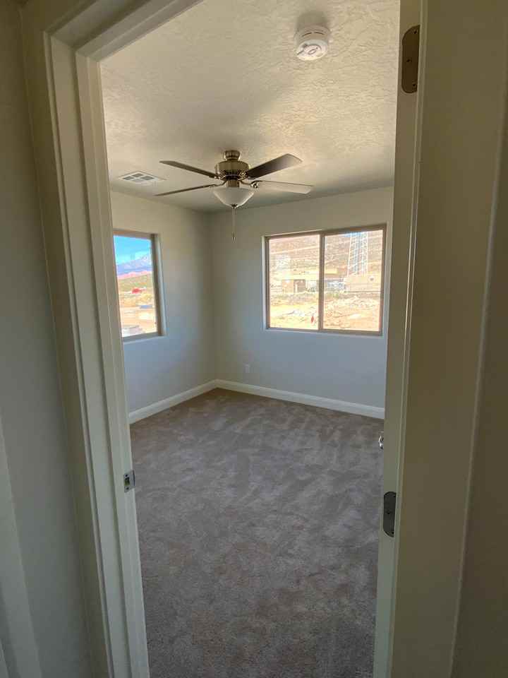 551 Nw - Photo 6 of 20