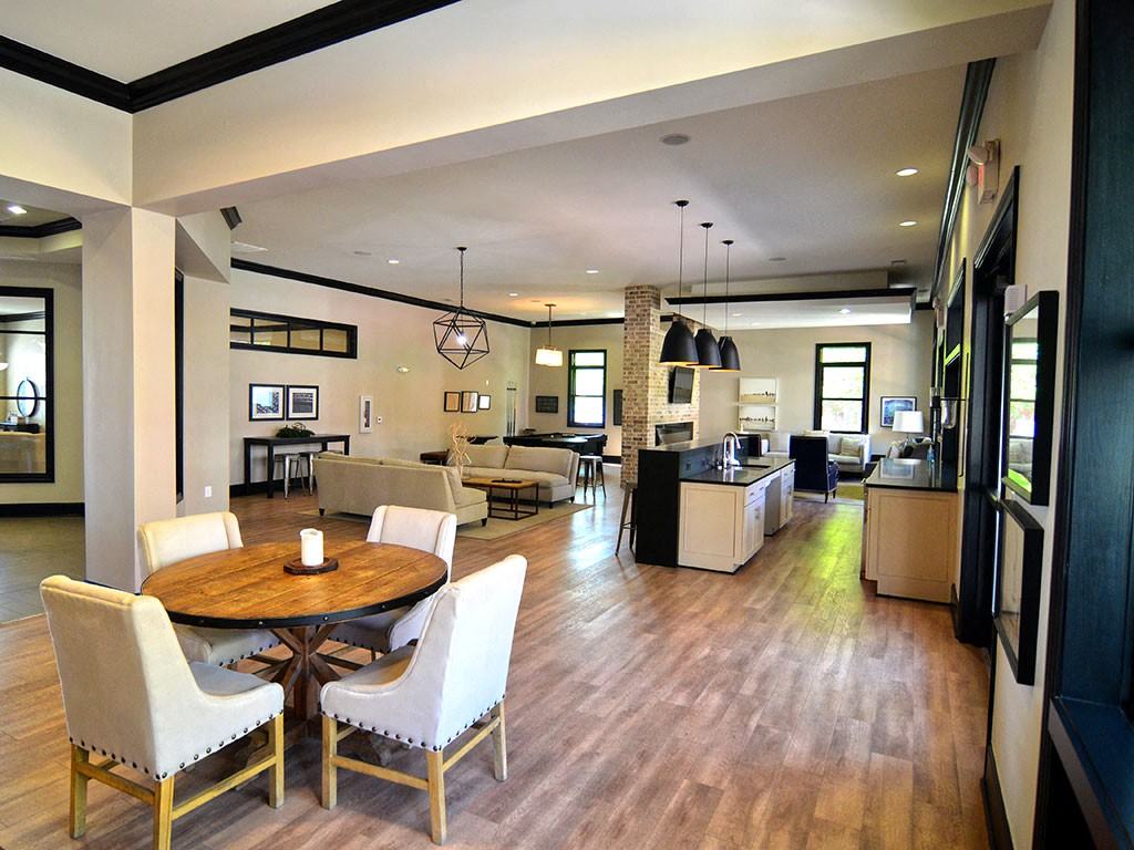 Strathmoor - Photo 7 of 63