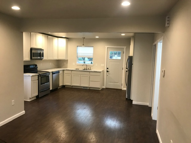 505 E Johnson St - Photo 6 of 27