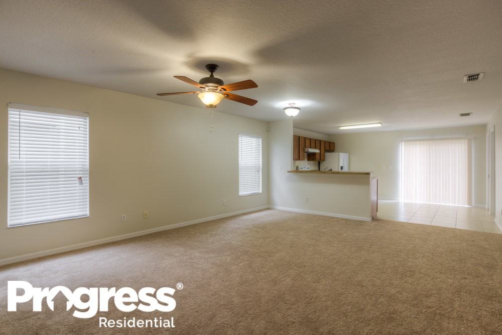 735 Windrose Dr - Photo 2 of 27