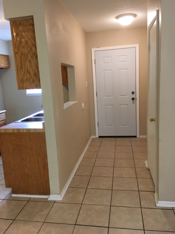 7631 Lexington Dr - Photo 3 of 22