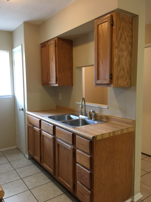 7631 Lexington Dr - Photo 4 of 22