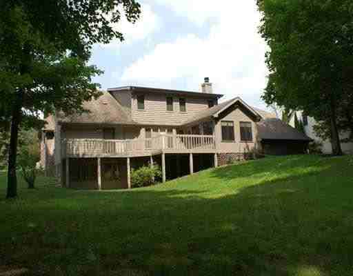 4079 Shoals Dr - Photo 2 of 10