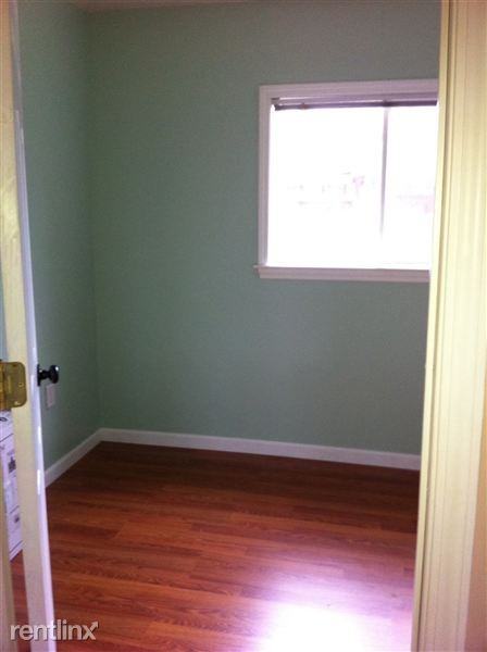 2554 Cherry St - Photo 3 of 10