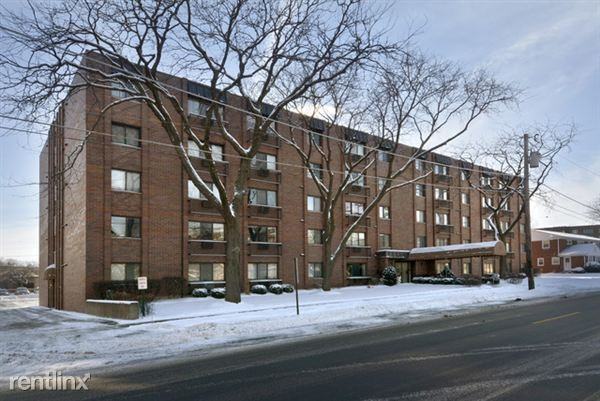 835 Pearson St - Photo 3 of 10