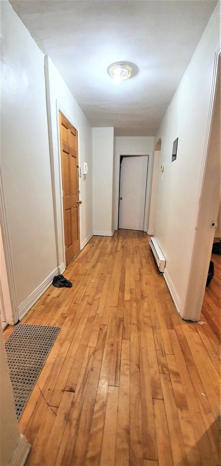 8626 Avenue Wiseman #4