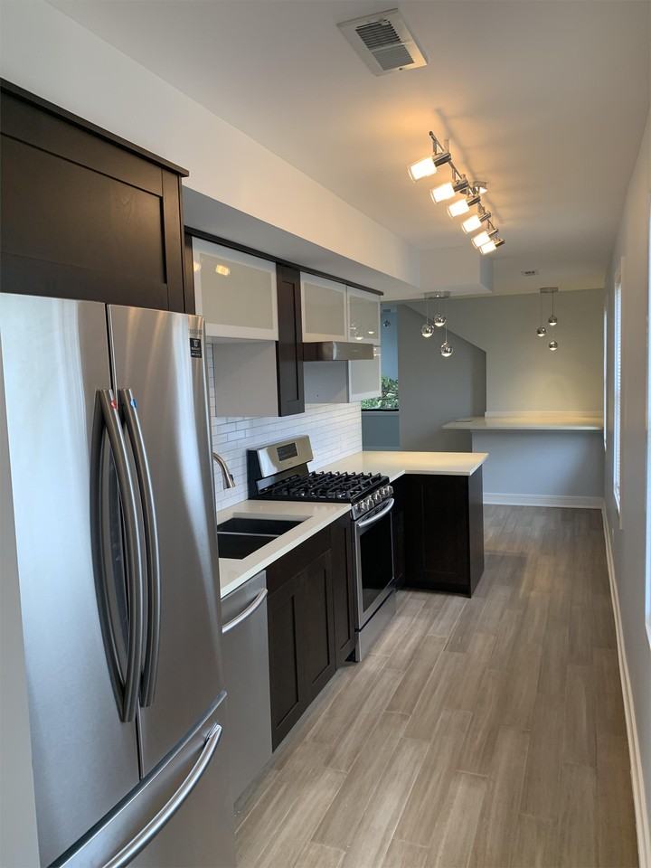 4303 N Drake Ave #3 - Photo 2 of 7