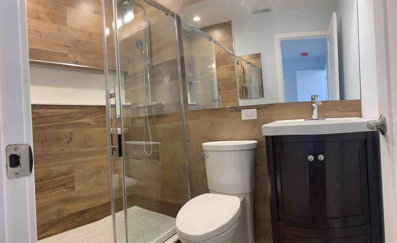 4303 N Drake Ave #3 - Photo 3 of 7