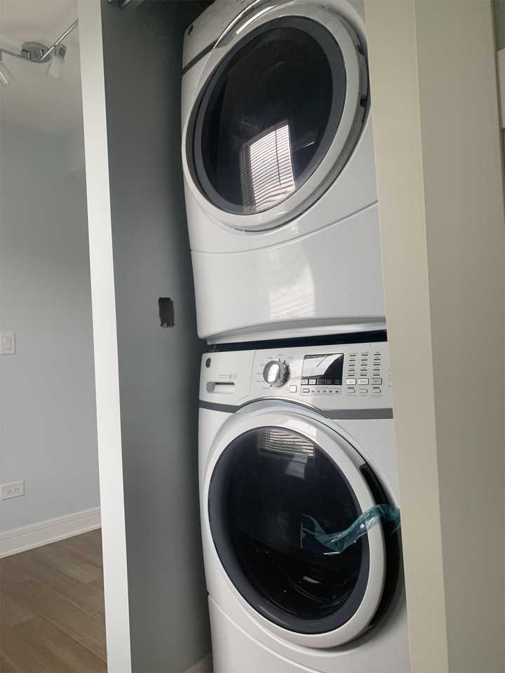 4303 N Drake Ave #3 - Photo 6 of 7