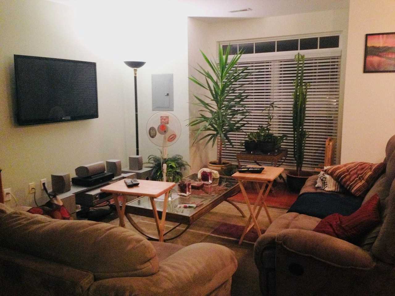 3011 Barrymore St - Photo 6 of 15