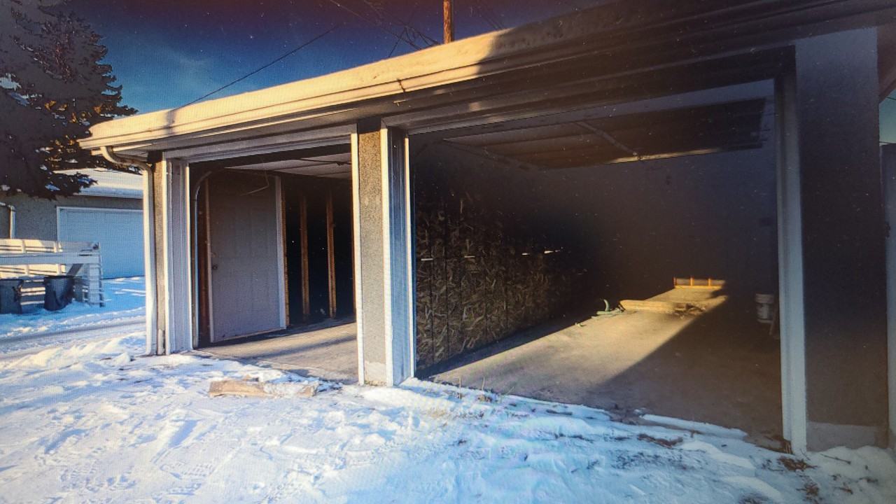 13440 112 Street Northwest - Photo 3 of 8
