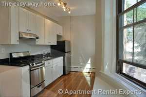 featured image of 102 Willow St #2