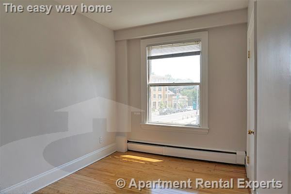 1800 Massachusetts Ave #22 - Photo 2 of 8