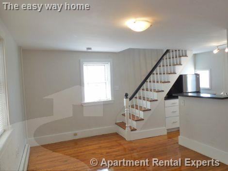 10 Smith Ave #2R - Photo 2 of 9