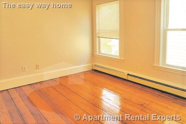 339 Beacon St #1 - Photo 6 of 10