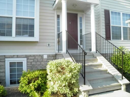 7046 Gallant Fox Dr - Photo 3 of 11