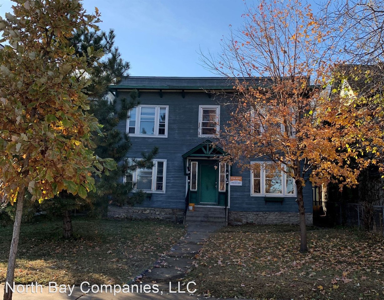Whitter Flats - Boutique 4-Plex - 1 Bedrooms Available Now! - Photo 3 of 5