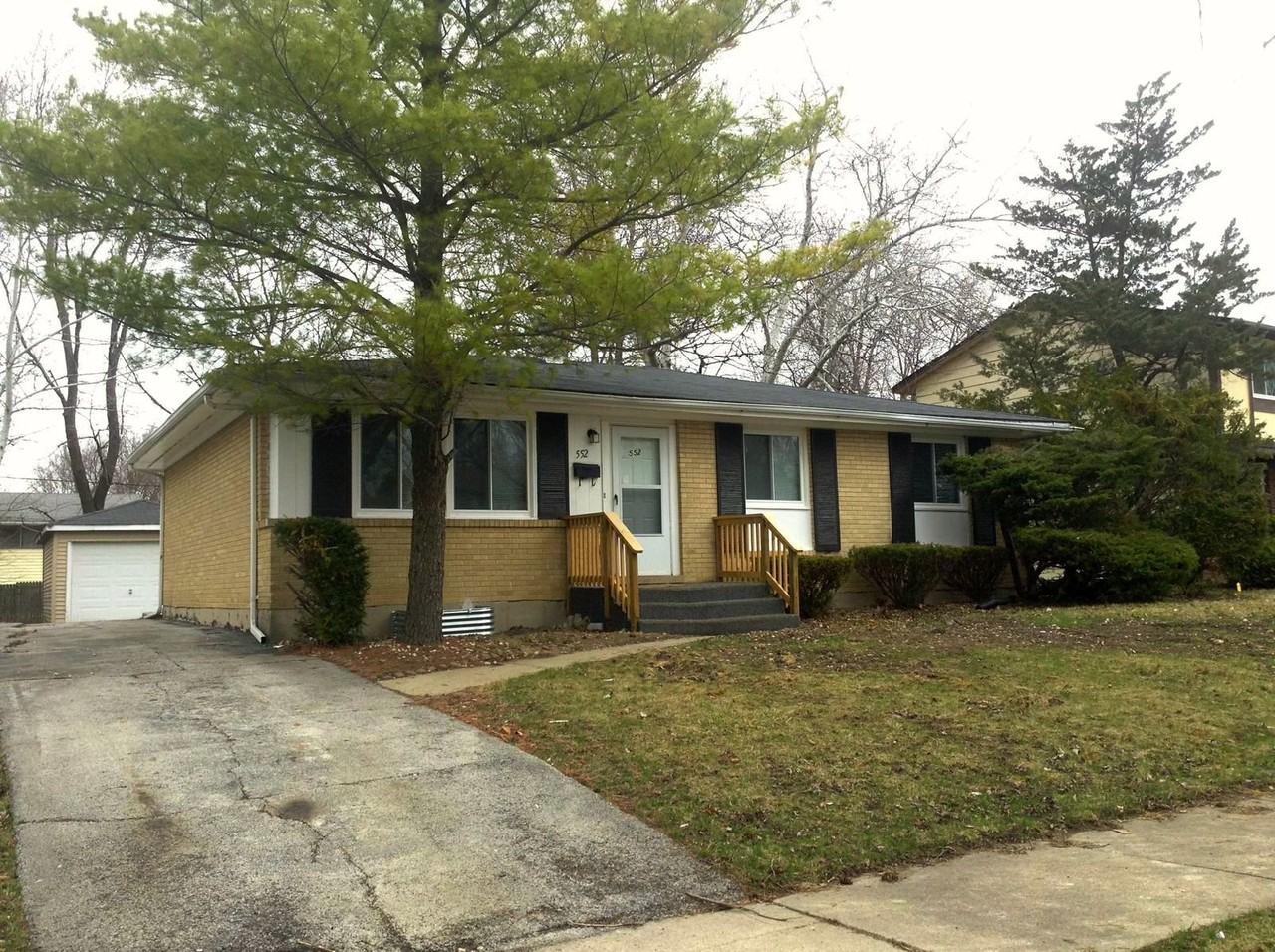 552 Irving Pl - Photo 2 of 16