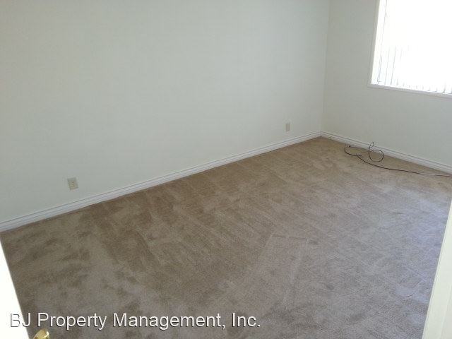 4565 Elder Ave - Photo 2 of 48