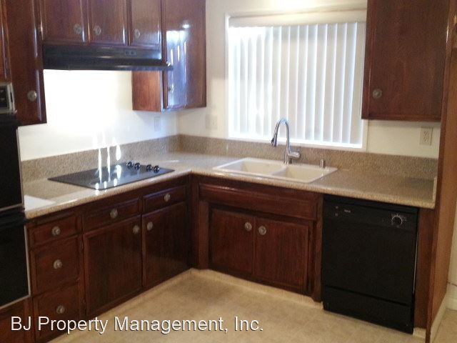 4565 Elder Ave - Photo 3 of 48