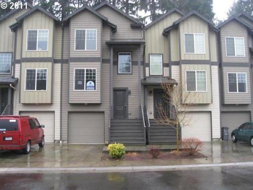 2741 Rossiter Ln - Photo 2 of 17