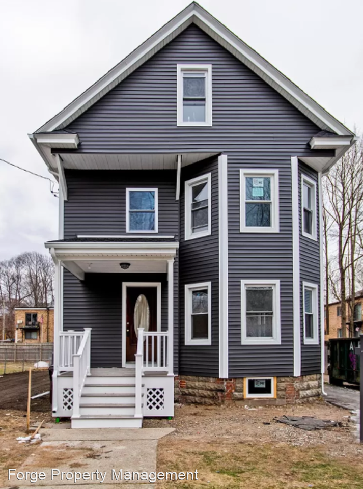 158-160 Walnut Street - Photo 2 of 13