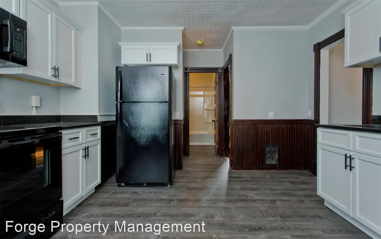 158-160 Walnut Street - Photo 3 of 13