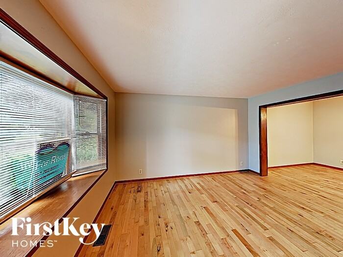 9120 Powderhorn Ln - Photo 3 of 17