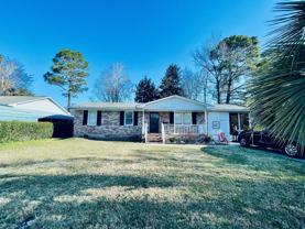 611 Lincoln Ln - Photo 1 of 1