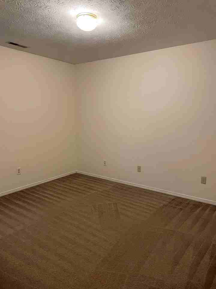 1825 N Whitney Ave - Photo 2 of 6