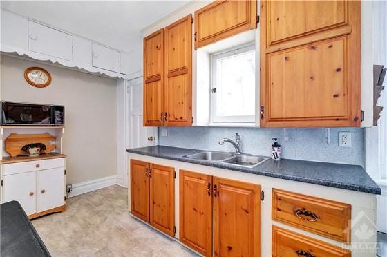 203 Hickory Street - Photo 6 of 13