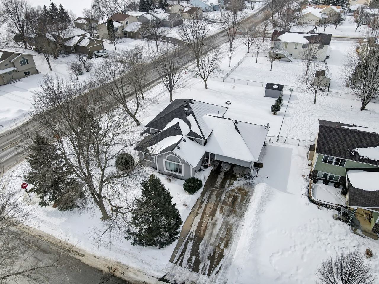 3401 Placer Avenue - Photo 3 of 22