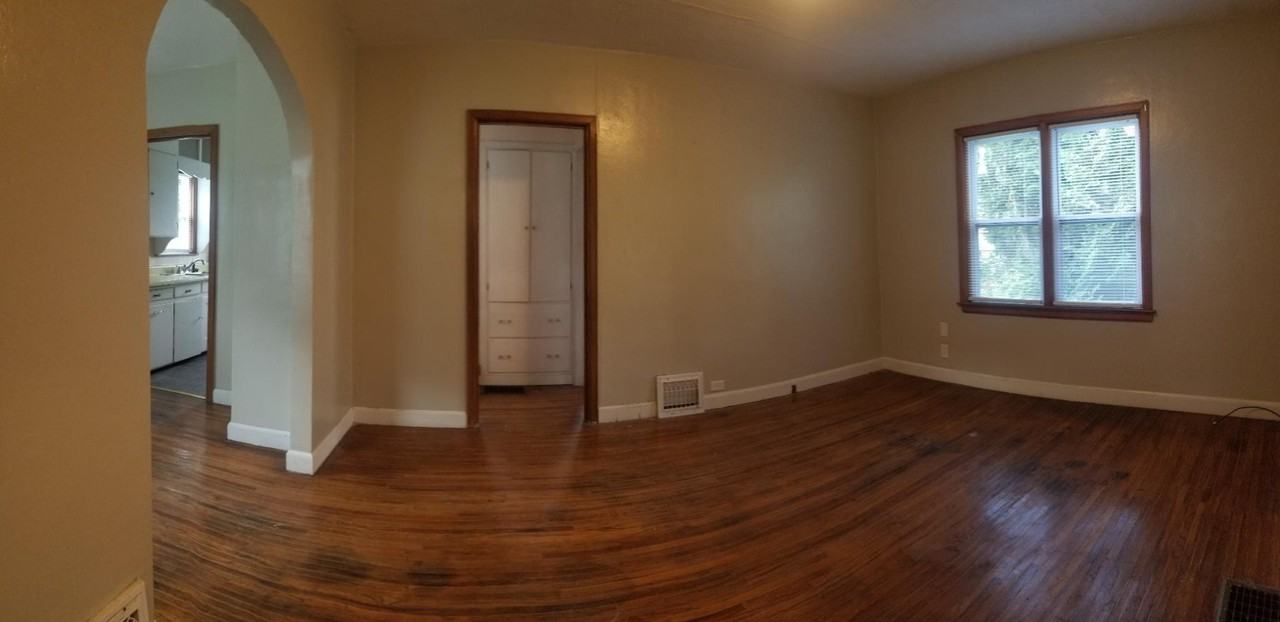 1429 Baltimore St #1 - Photo 4 of 12