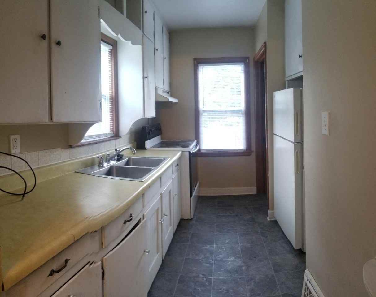 1429 Baltimore St #1 - Photo 6 of 12