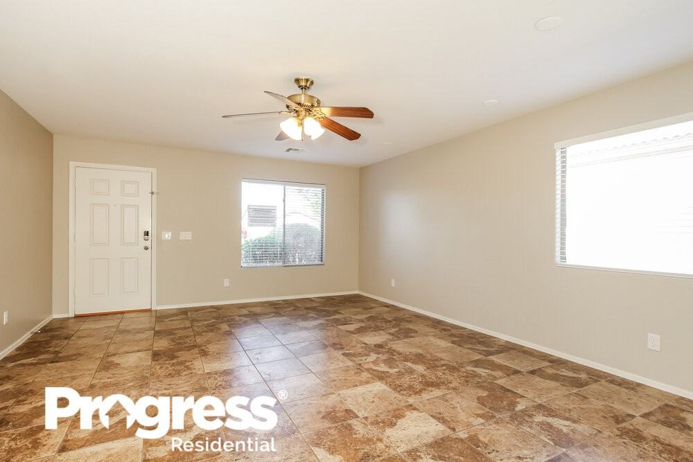 16245 W Calavar Rd - Photo 3 of 16