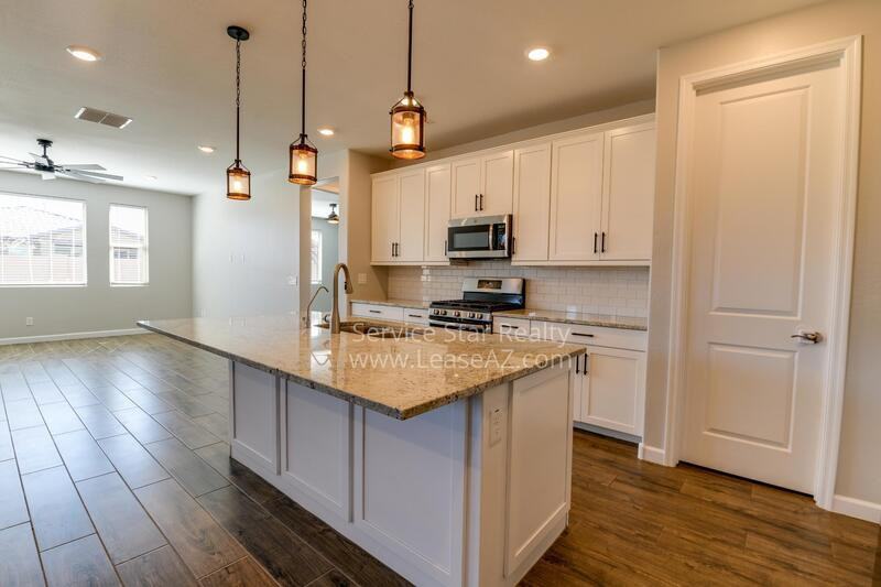 9923 E Thornbush Ave - Photo 5 of 34