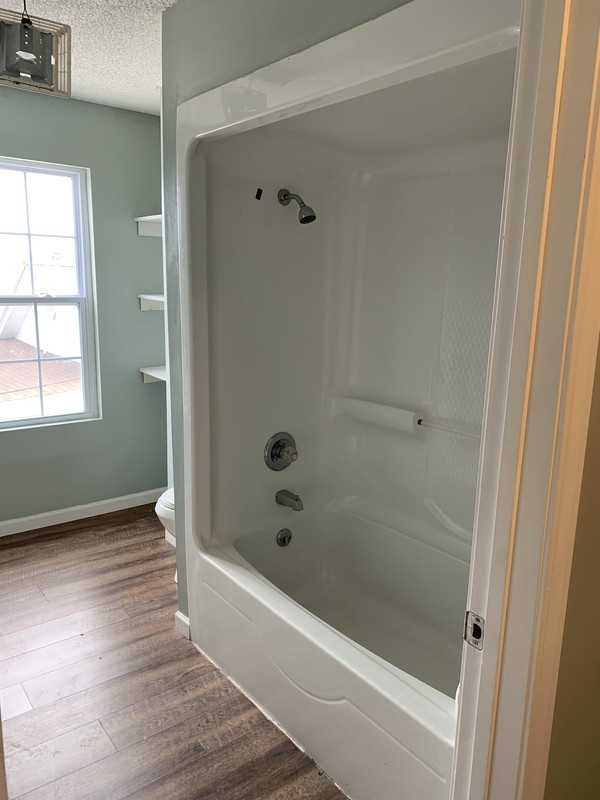 312 W 5th St #B - Photo 6 of 13
