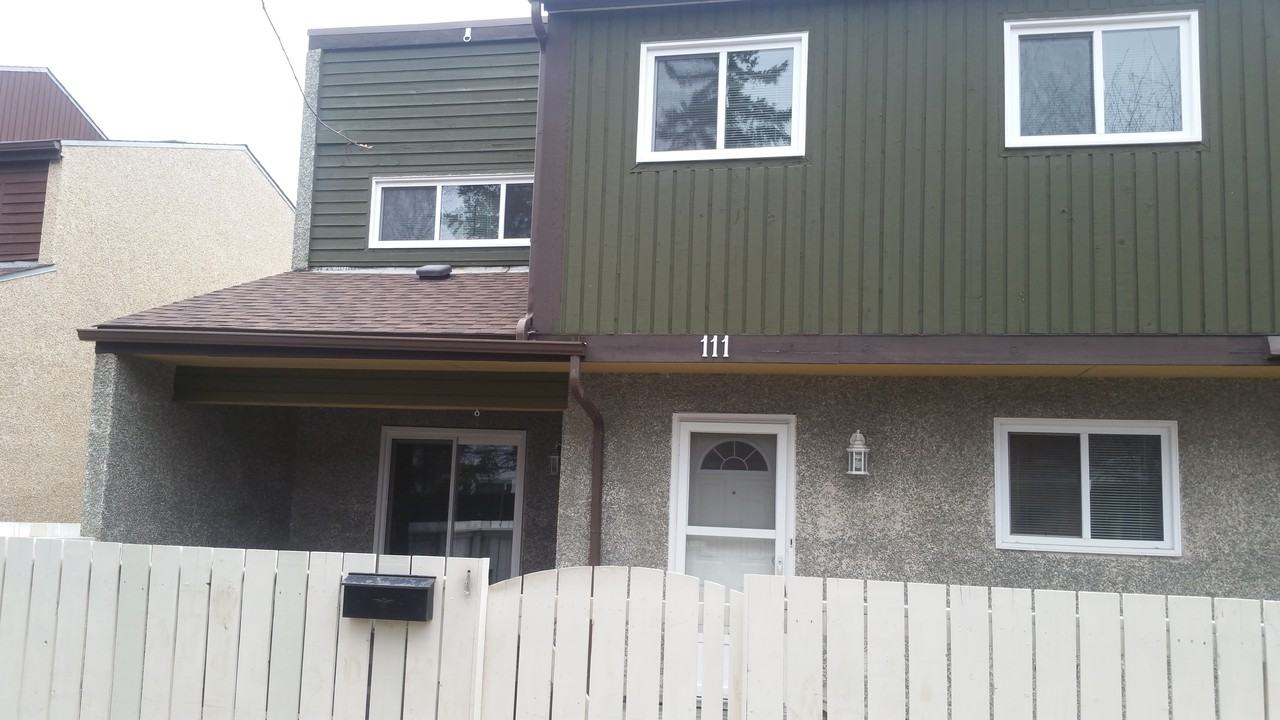 Kaskitayo Court Apartments 111 Kaskitayo Crt Nw, Edmonton, AB T6J 3T3