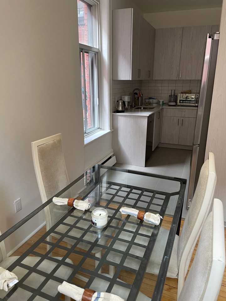 1128 Avenue Laurier Ouest - Photo 2 of 14