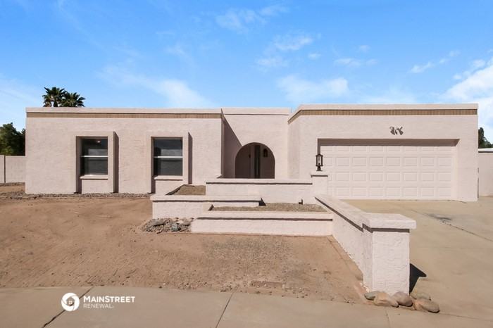 16432 N 45th Dr - Photo 2 of 17