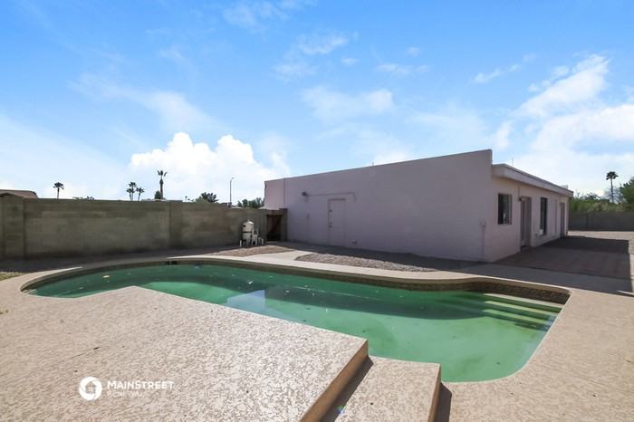 16432 N 45th Dr - Photo 3 of 17