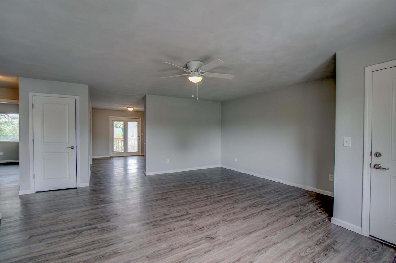 821 Park Entrance Pl #5