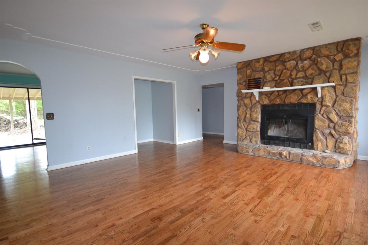2323 W Ora Dr #1 - Photo 2 of 12