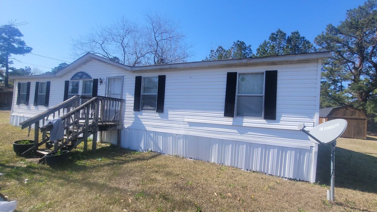 135 Buckeye Ct #1 - Photo 2 of 16