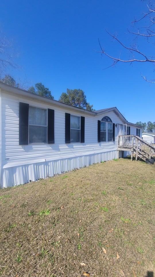 135 Buckeye Ct #1 - Photo 3 of 16